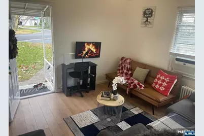 88 Fournier Crescent, Elmwood Park, NJ 07407 - Photo 13