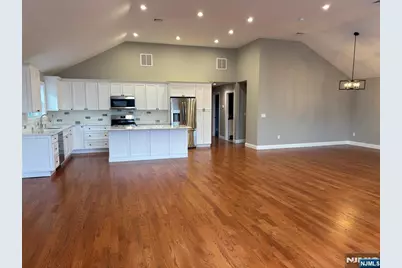 100 Charlton, Lodi, NJ 07644 - Photo 15