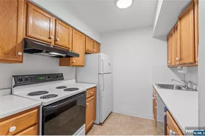 265 Main Street 704 #704, Ridgefield Park, NJ 07660 - Photo 7