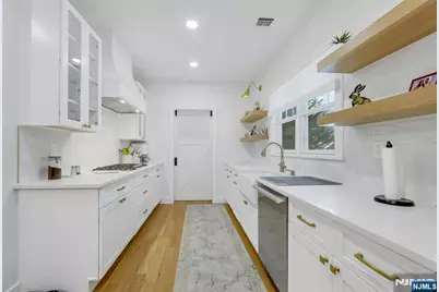 478 Luhmann Drive, New Milford, NJ 07646 - Photo 11