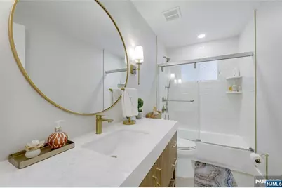 478 Luhmann Drive, New Milford, NJ 07646 - Photo 27