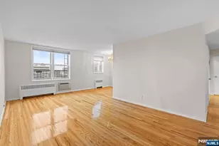 2160 Center Ave 5R, Fort Lee, NJ 07024 - Photo 1