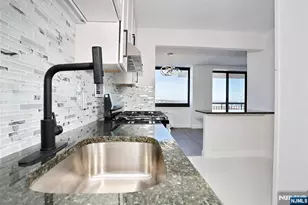 200 Old Palisade Road 19J, Fort Lee, NJ 07024 - Photo 23