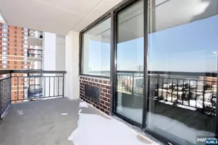 200 Old Palisade Road 19J, Fort Lee, NJ 07024 - Photo 15