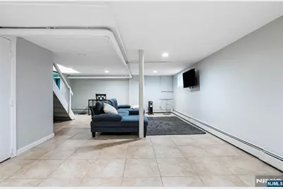 15 Victor Place, Irvington, NJ 07111 - Photo 5