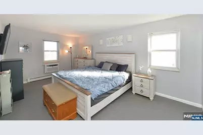 100 Pierson Miller E4 #E4, Pompton Lakes, NJ 07442 - Photo 9