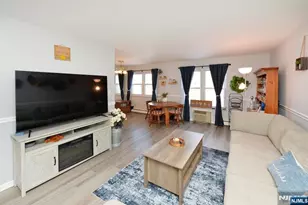 100 Pierson Miller E4, Pompton Lakes, NJ 07442 - Photo 3