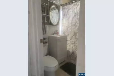 74 Avenue E, Lodi, NJ 07644 - Photo 11