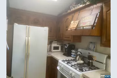 74 Avenue E, Lodi, NJ 07644 - Photo 3