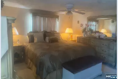 74 Avenue E, Lodi, NJ 07644 - Photo 31