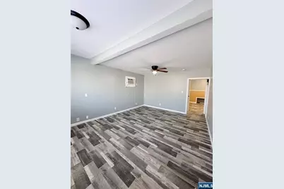 592 Central Avenue, Carlstadt, NJ 07072 - Photo 3