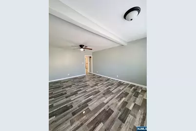 592 Central Avenue, Carlstadt, NJ 07072 - Photo 5