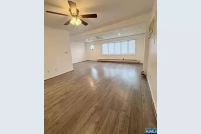 592 Central Avenue, Carlstadt, NJ 07072 - Photo 3