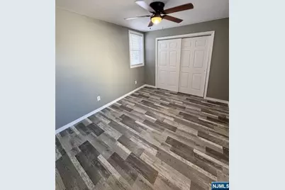 592 Central Avenue, Carlstadt, NJ 07072 - Photo 9