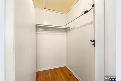 410 Mayer Court, Ridgefield, NJ 07657 - Photo 15