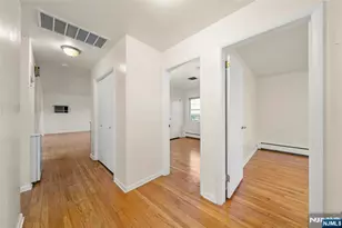 410 Mayer Ct, Ridgefield, NJ 07657 - Photo 11