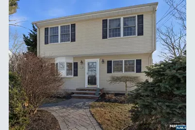 290 Wyckoff Avenue, Waldwick, NJ 07463 - Photo 1