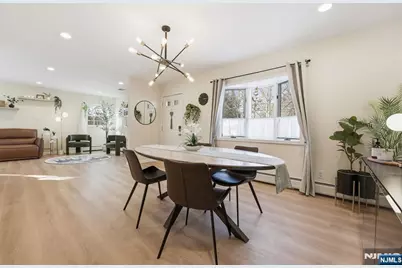 290 Wyckoff Avenue, Waldwick, NJ 07463 - Photo 7