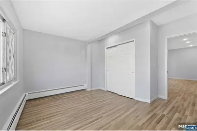 42 Livingston Avenue, Lyndhurst Township, NJ 07071 - Photo 19