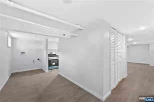 42 Livingston Ave, Lyndhurst Township, NJ 07071 - Photo 27