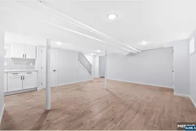 42 Livingston Avenue, Lyndhurst Township, NJ 07071 - Photo 23