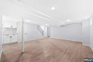 42 Livingston Ave, Lyndhurst Township, NJ 07071 - Photo 23