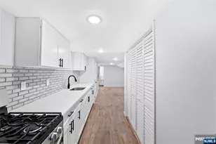 42 Livingston Ave, Lyndhurst Township, NJ 07071 - Photo 25