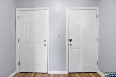 42 Livingston Avenue, Lyndhurst Township, NJ 07071 - Photo 9