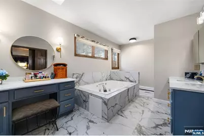 10 Moonshadow Court, Kinnelon, NJ 07405 - Photo 23