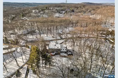 10 Moonshadow Court, Kinnelon, NJ 07405 - Photo 29