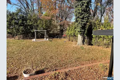 20 Wareham Road, Dumont, NJ 07628 - Photo 27