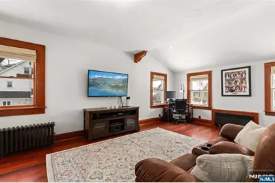 46 Payne Avenue, Midland Park, NJ 07432 - Photo 5