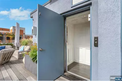 316 Park Avenue 2 #2, Hoboken, NJ 07030 - Photo 27