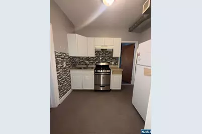 302 Princeton Avenue 3 #3, Jersey City, NJ 07305 - Photo 1