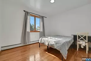 34 Locust St, Elmwood Park, NJ 07407 - Photo 23