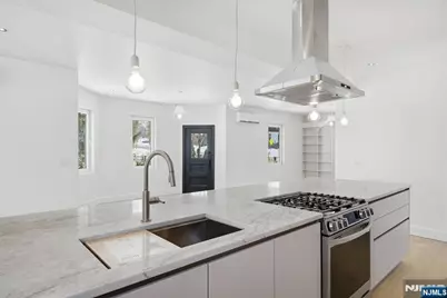 75 Highwood Avenue, Tenafly, NJ 07670 - Photo 15