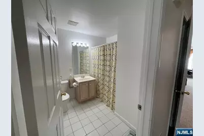 35 Chanda Court D035 #D035, Clifton, NJ 07012 - Photo 7