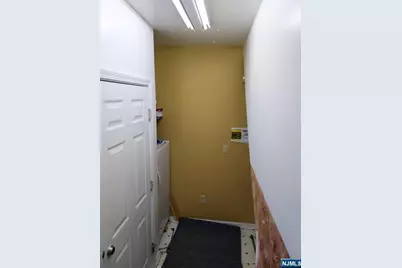 648 S 15th Street, Newark, NJ 07103 - Photo 19