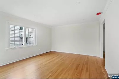 238 Springfield Avenue 1 #1, Rutherford, NJ 07070 - Photo 3