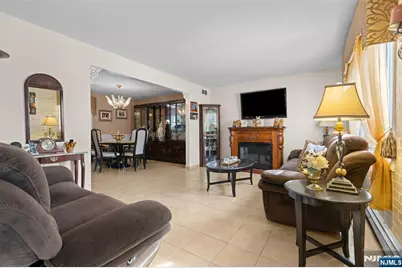 22 Cliff Hill Road, Clifton, NJ 07013 - Photo 3