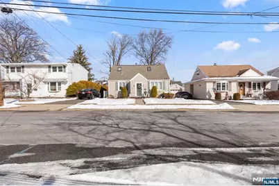 22 Cliff Hill Road, Clifton, NJ 07013 - Photo 25