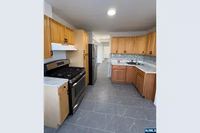 114 Overlook Avenue 2nd Floor #2nd floor, Belleville, NJ 07109 - Photo 3