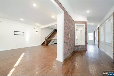 37 Myrtle, Edgewater, NJ 07020 - Photo 11