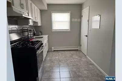 523 Chestnut Street 2 #2, Kearny, NJ 07032 - Photo 3