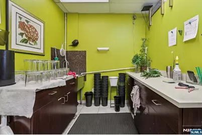 310 Ridge, Mahwah, NJ 07430 - Photo 27