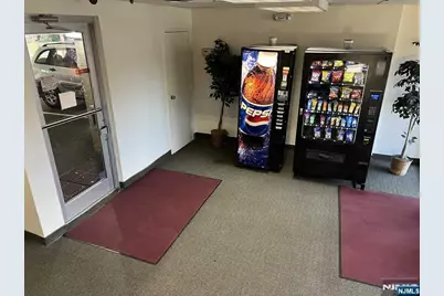 1029 Teaneck Road 3C #3C, Teaneck Township, NJ 07666 - Photo 5