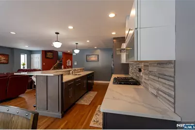 61 Woodbury Court 61D #61D, Washington Township, NJ 07676 - Photo 9