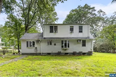 160 Spring Valley Road, Park Ridge, NJ 07656 - Photo 37