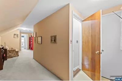 160 Spring Valley Road, Park Ridge, NJ 07656 - Photo 29