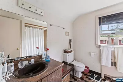 160 Spring Valley Road, Park Ridge, NJ 07656 - Photo 35